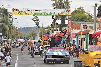 03-Spring-festival-not-daunted