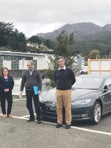 Electric car network reaches West Coast