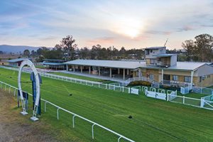 New-look Kilcoy Racecourse officially opened
