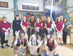 High school students  visit Council