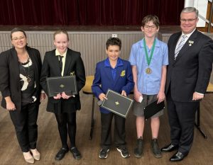 Public speaking champions