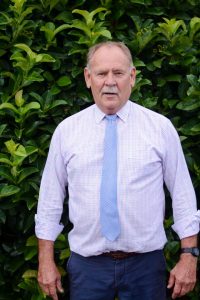 Davies returns as mayor